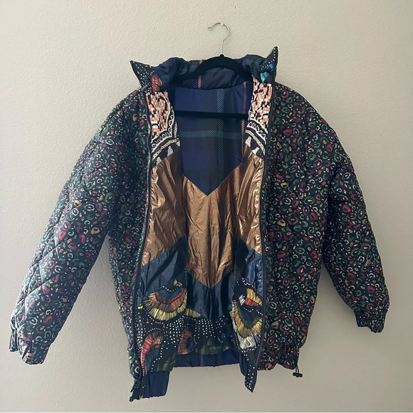 FARM RIO Borogodo Metallic Reversible Puffer Jacket Size Medium NWT - Picture 11 of 14